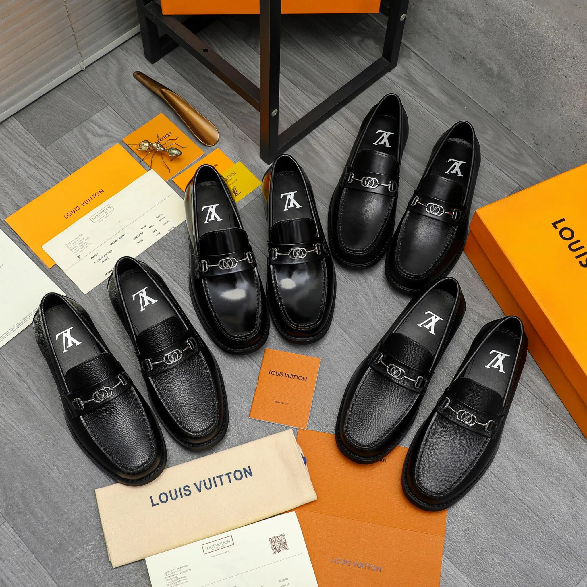 Men's shoes 💰p460 Product trademark: LV (Louis Vuitton) business slip-on leather shoes. Regular size: 38-45 (45 is custom-made and non-returnable) Product materials: Selected high-quality pearlescent cowhide upper, cowhide lining, original rubber outsole